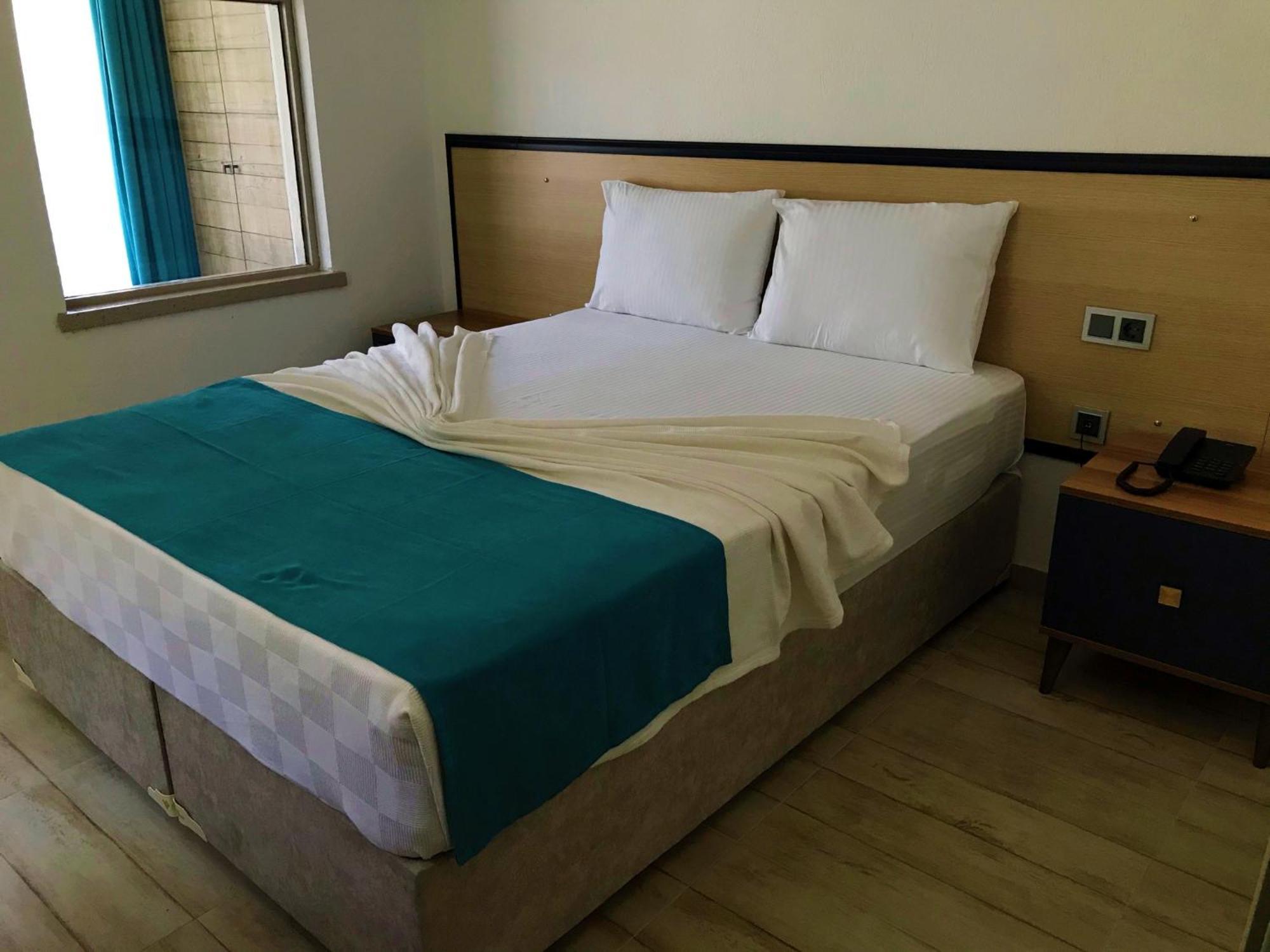 Urga Butik Otel&Restaurant Gulluk Bagian luar foto